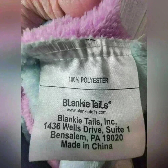 Excellent Preowned  Blankie Tails mermaid Blanket The Original Mermaid Blanket. - Picture 5 of 5